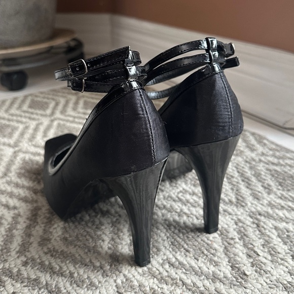 Vintage Dollhouse Women’s Satin Heels US7.5 - Picture 4 of 6